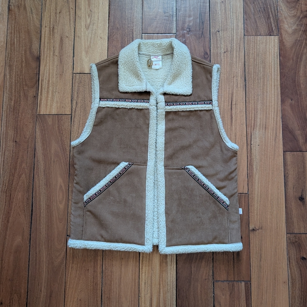 Milton Funwear Vintage Shearling Vest (XL)